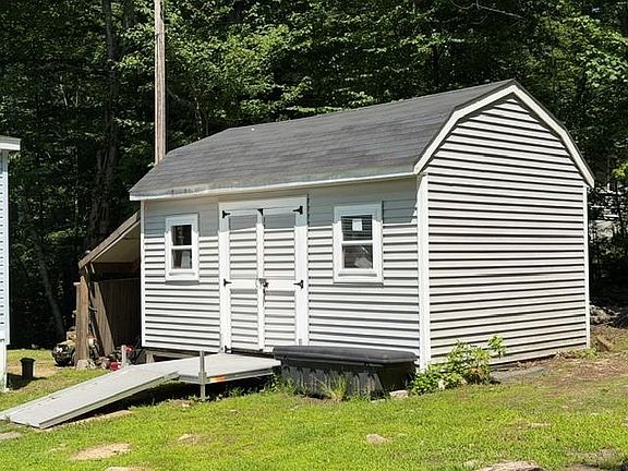 2nd image of 243 Buckley Road