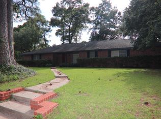 105 Robin Rd, Silsbee, TX 77656