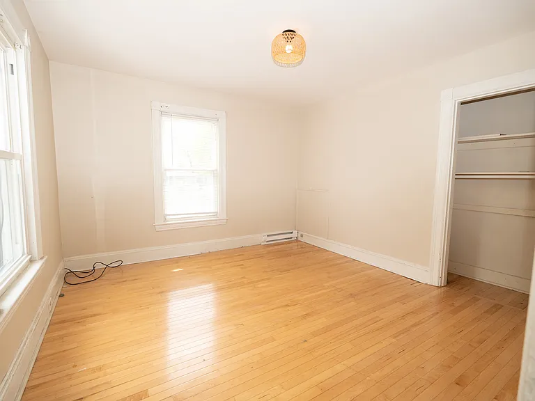 139 Allen Ave — Photo 7