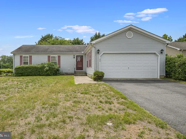 820 Quaker Hill Rd, Magnolia, DE 19962