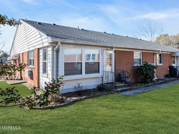 12 Lafayette Drive #D, Whiting, NJ 08759