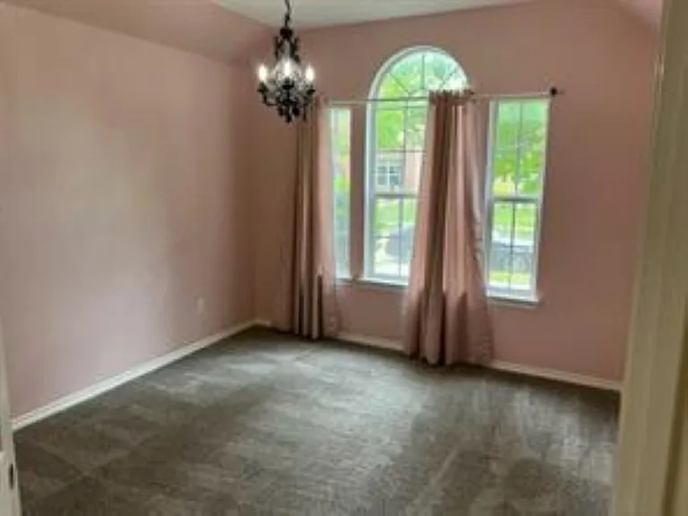6400 Brownstone Dr — Photo 6