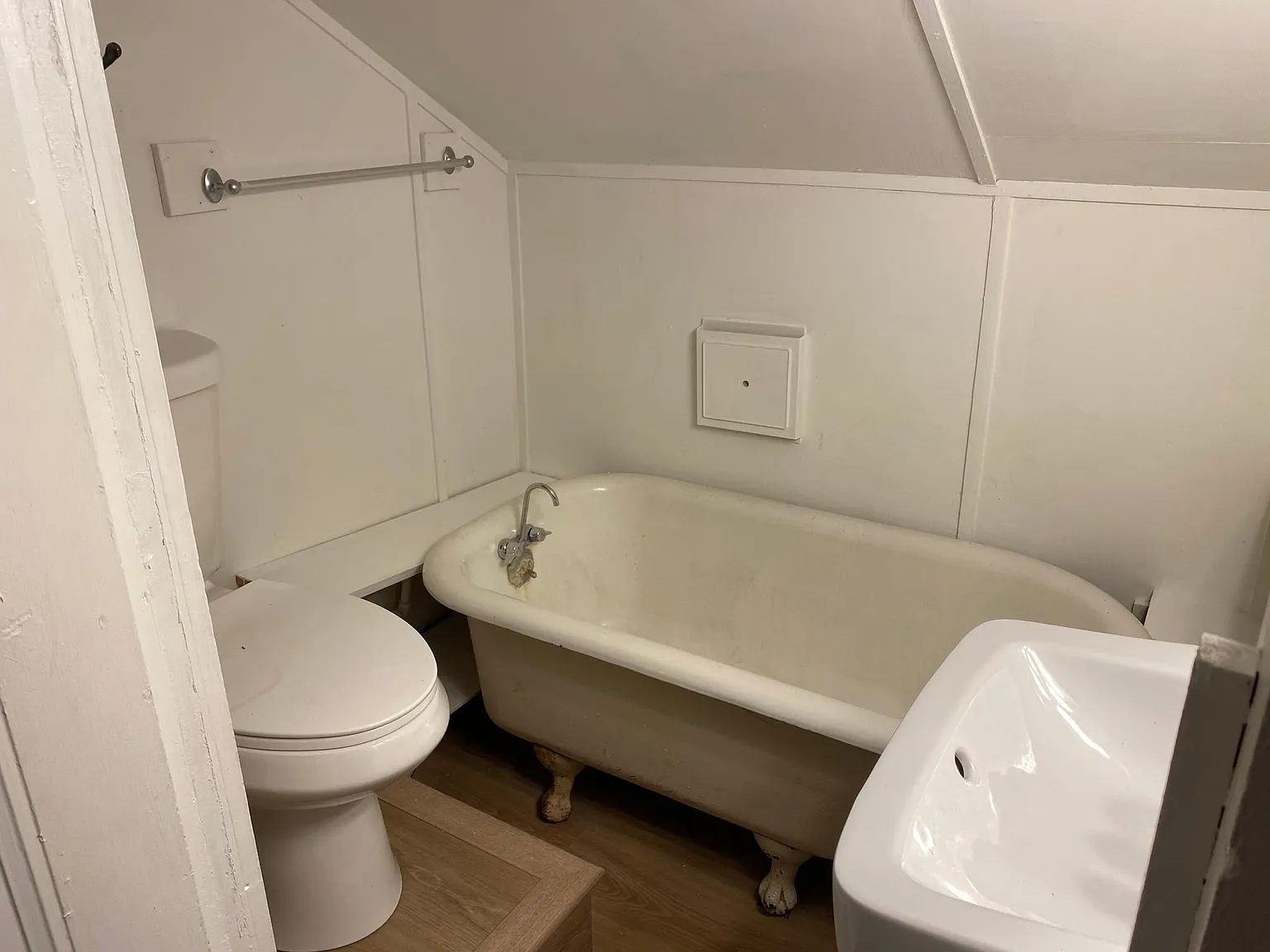 Studio, 500 sqft, $895 — Photo 4