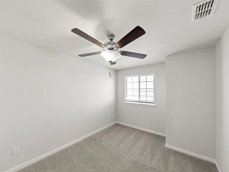 1060 Happy Holly Rd — Photo 16