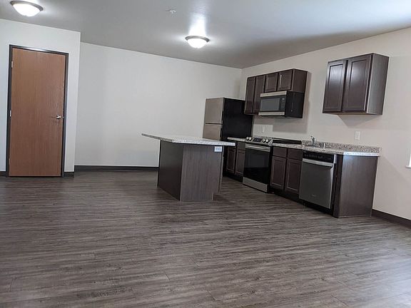 2nd image of 1303 1st St W #302