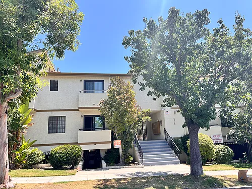 536 E Tujunga Ave #J Photo 1 536 E Tujunga Ave #J Photo 1