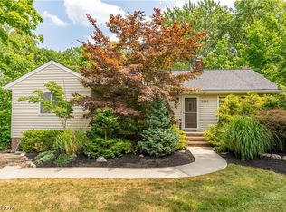 2363 Dover Center Rd, Westlake, OH 44145