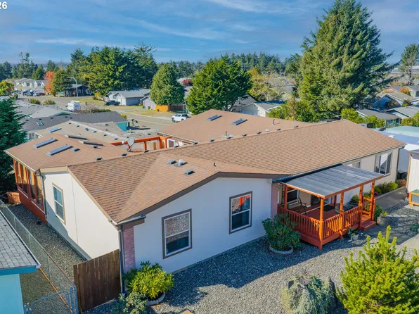 999 Blanco Ave, Coos Bay, OR 97420
