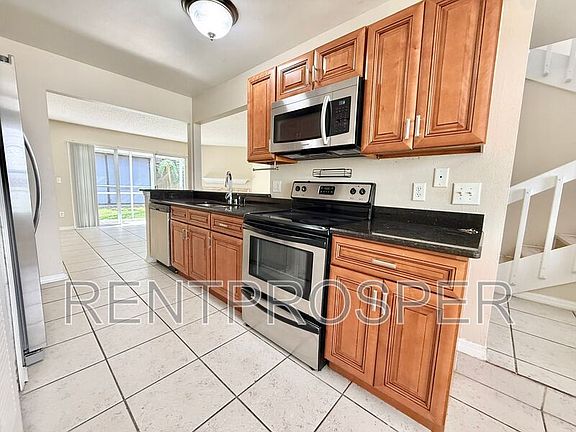 4th image of 6010 Scotchwood Gln APT 106