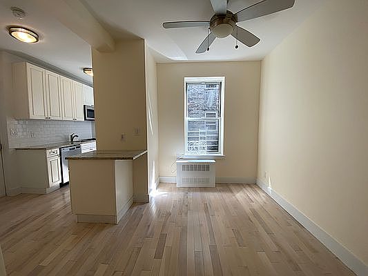 1st image of 146 E 19th St APT 2D
