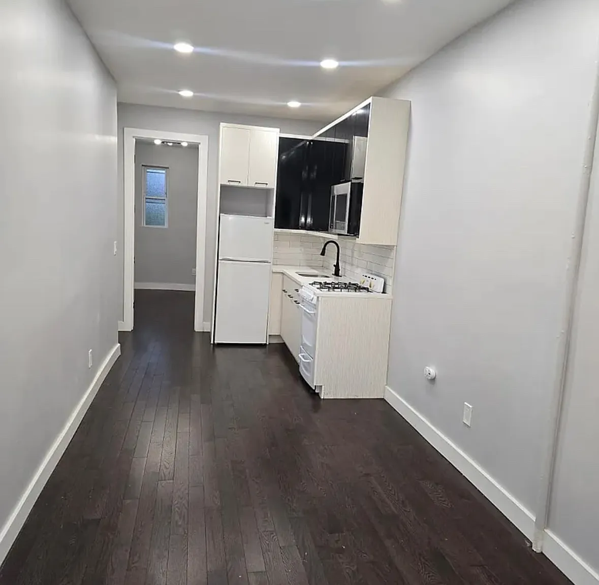 2 bed, $2,200 — Photo 2