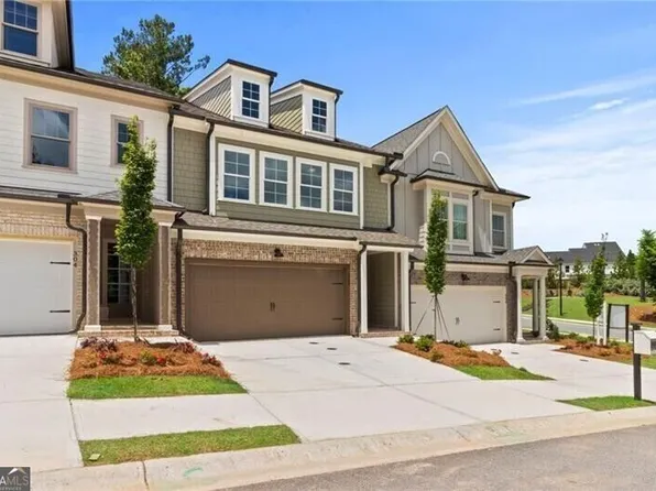 302 N Rampart St, Canton, GA 30114