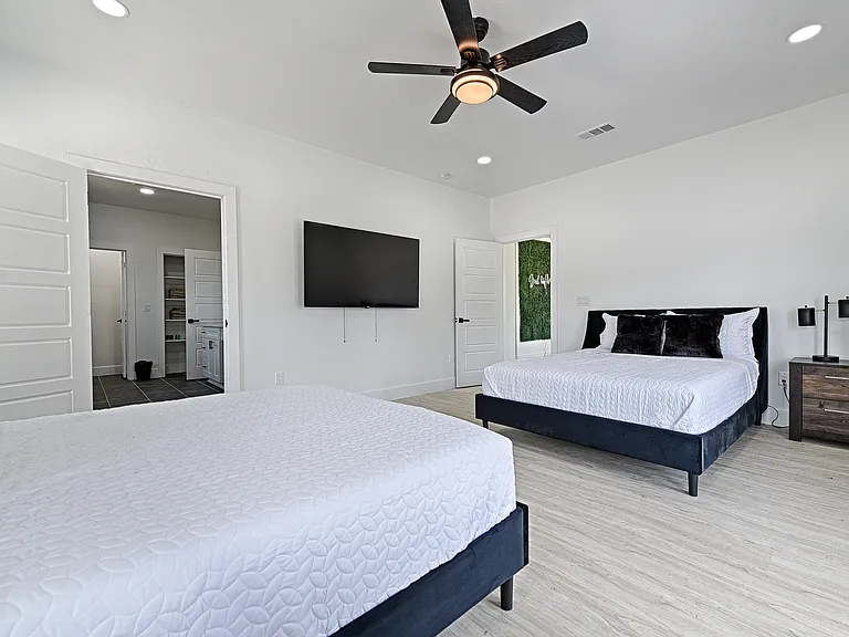 3319 Wake St — Photo 31