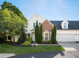 8442 Lazelle Village Dr, Lewis Center, OH 43035
