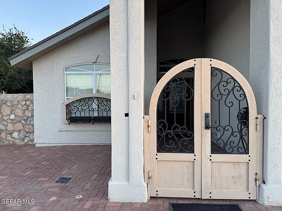 4th image of 398 Bentridge Dr