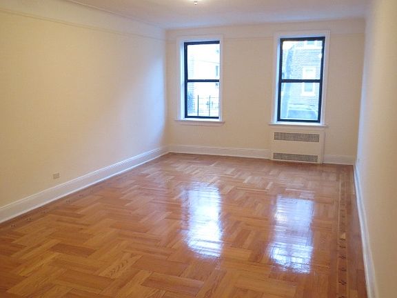 2nd image of 4542 41st St APT 1F