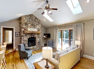 5023 Theatre Rd, Delavan, WI 53115