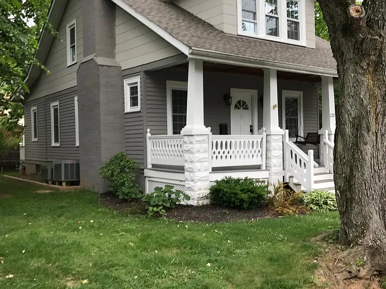 2317 N Madison St — Photo 13