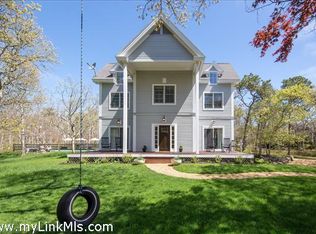 10 N Bog Rd, Edgartown, MA 02539