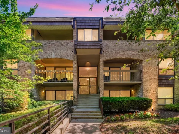 433 Christopher Ave #87, Gaithersburg, MD 20879