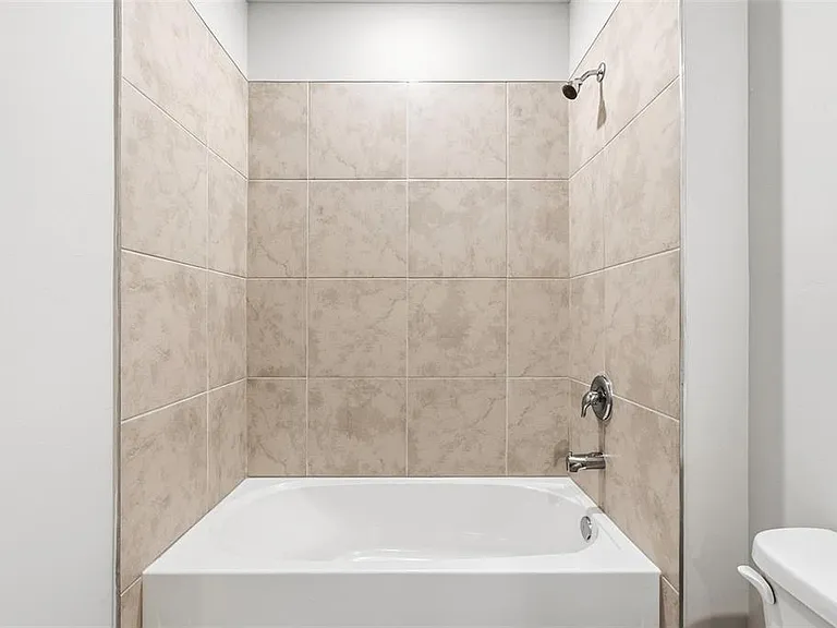 25222 Cadiz Dr — Photo 13