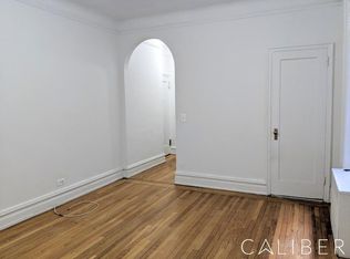 203 W 54th St #4B, New York, NY 10019