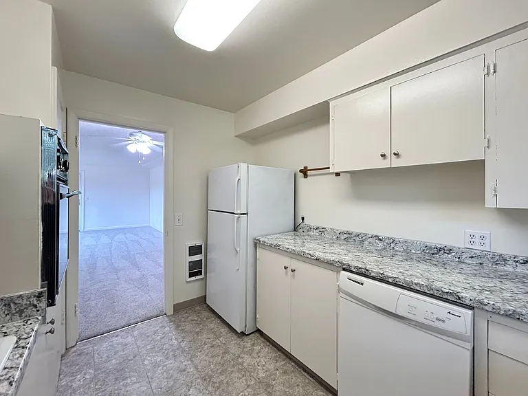 3753 SE Brooklyn St #&-3737 — Photo 15