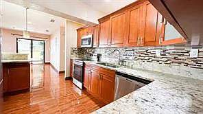 12255 NW Miami Ct N — Photo 10