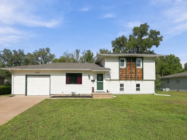 8444 W Hickory Ln, Wichita, KS 67212