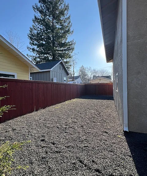 815 Hazel St #B — Photo 15