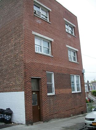 1st image of 118 Oliver Ave