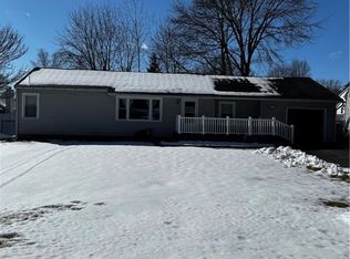 765 Marshall Rd, Rochester, NY 14624