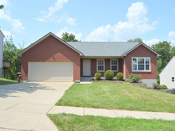 3rd image of 1084 Amblewood Ct