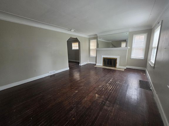 2nd image of 16177 Tracey St