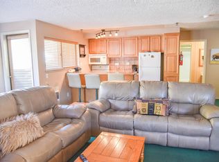 201 W Main St #122, Red River, NM 87558