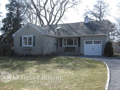 134 Adam Rd, Massapequa, NY, 11758