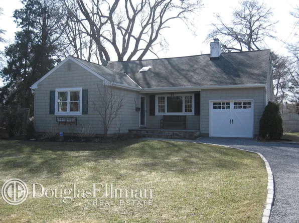 134 Adam Rd, Massapequa, NY 11758