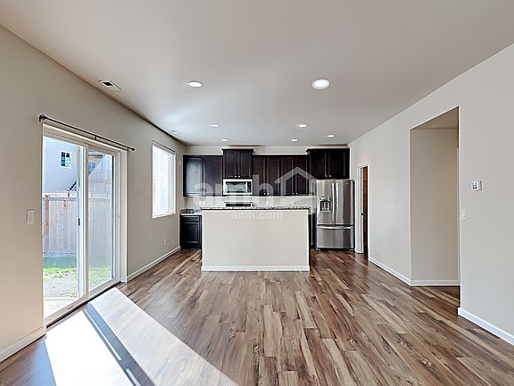 4th image of 14127 67th Ave E