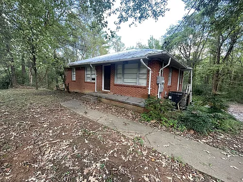 619 Slaughter Rd Photo 1