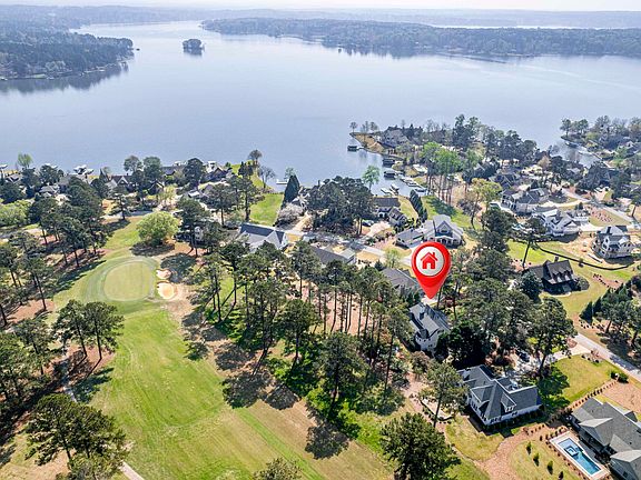 3rd image of 137 Iron Horse Dr