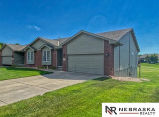 5729 N 167th Cir, Omaha, NE 68116