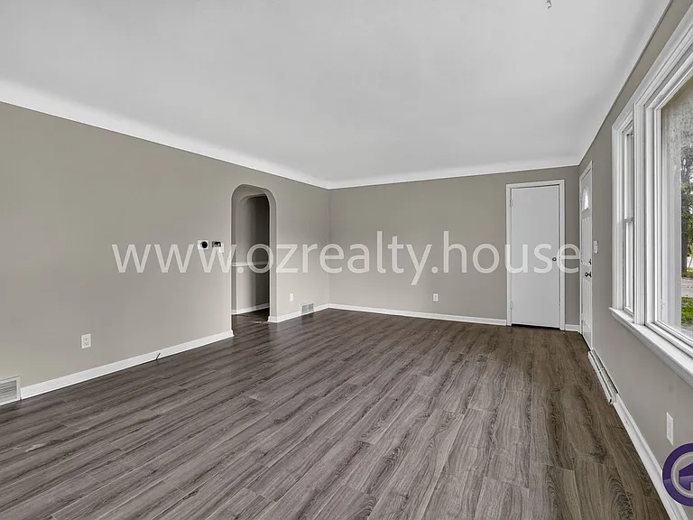 3226 N McCord Rd — Photo 4