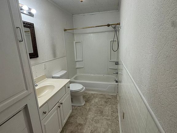2nd image of 88 Poplar Dr