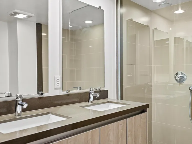 Western Lux — Photo 105