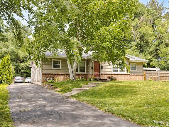 2nd image of 6409 & 6411 Forest Ct