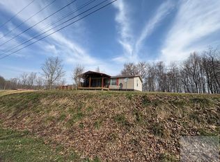 1729 Horton Ridge Rd, Swords Creek, VA 24649