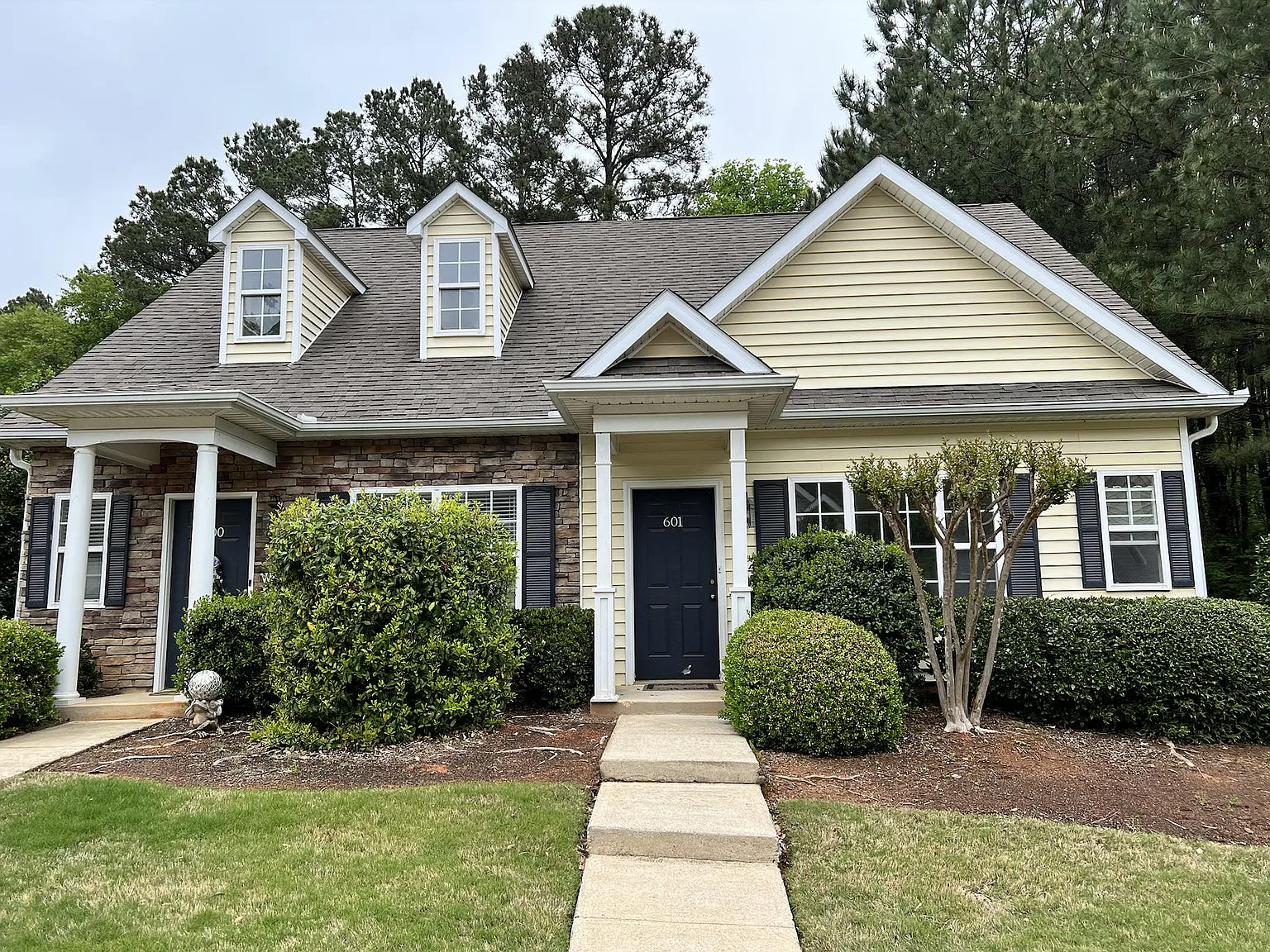 1305 Cedar Shoals Dr — Photo 3