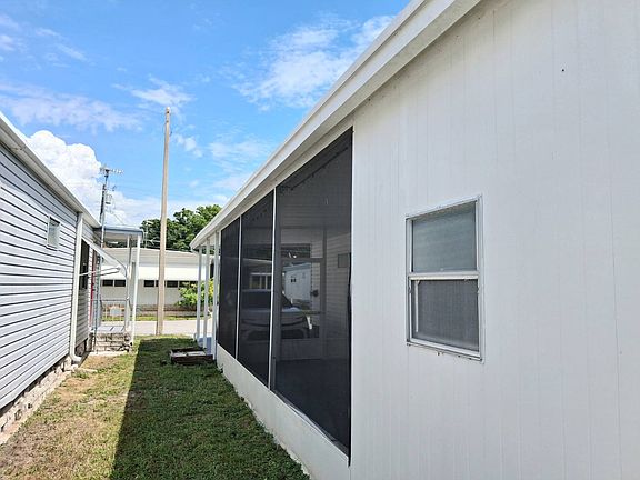 5th image of 2505 E Bay Dr Lot 107