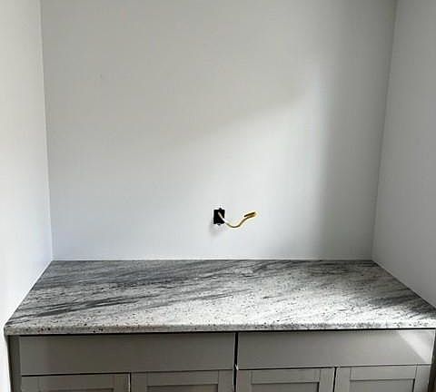 3rd image of 2974 Richmond St