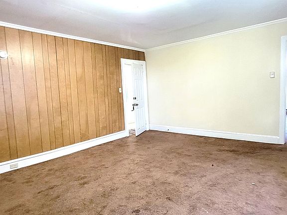 5th image of 312 Maryland Ave APT B